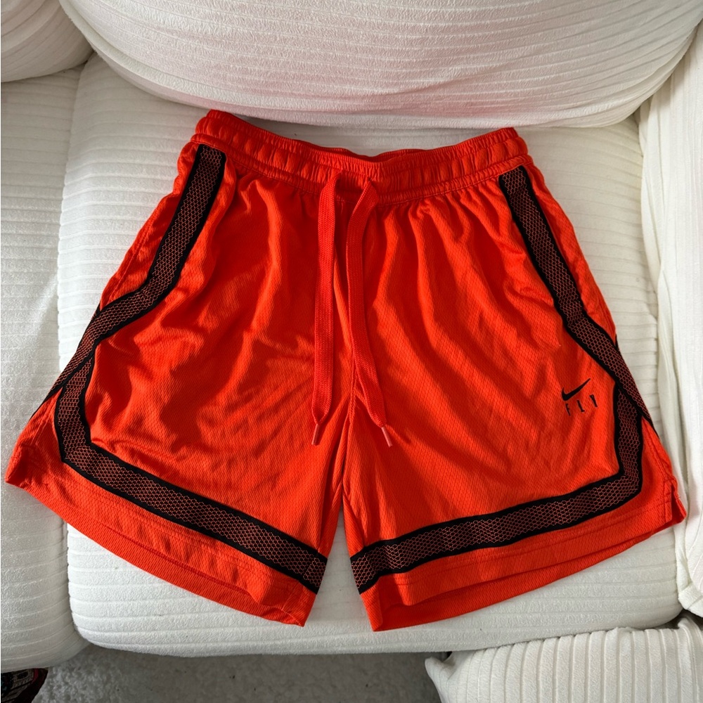 Nike Women’s Basketball Vibrant Orange Shorts *NWOT*
